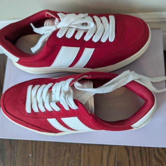 Madden girl Navida Red/White (Size 6, but fit 6.5) - Picture 9 of 12